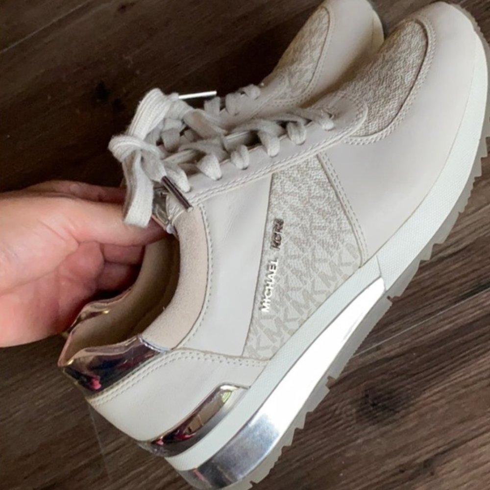Michael Kors Sneakers